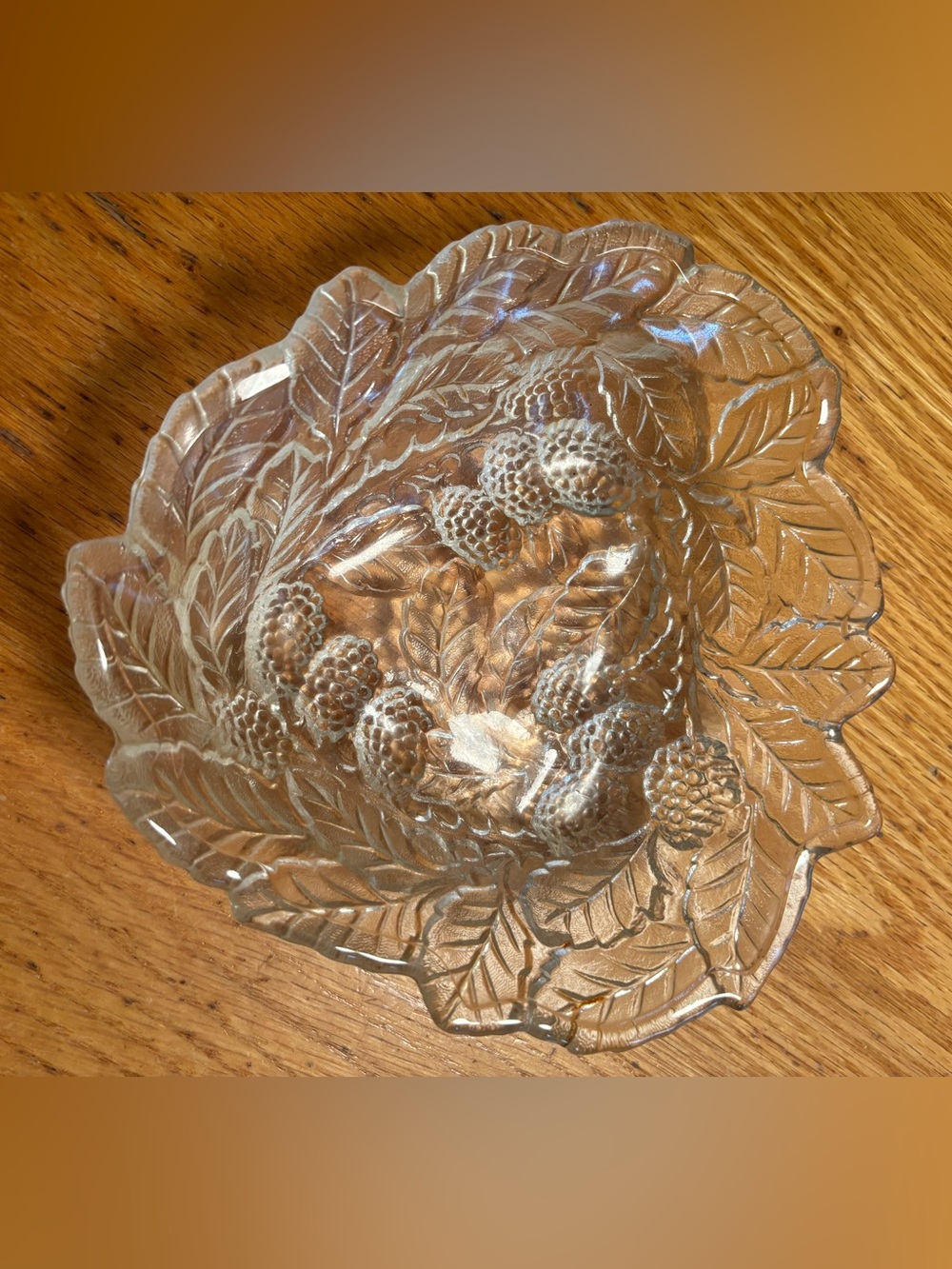 Indiana Glass Clear Loganberry Leaf and Berry Bowl